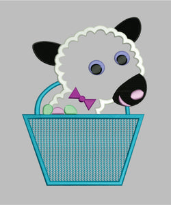 GG1563 Lamb in Basket