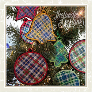 T1732 Plaid Ornaments